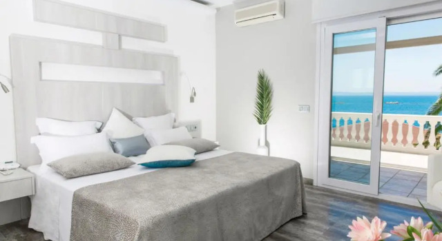 Двухместный номер с видом на море Hotel Vistabella