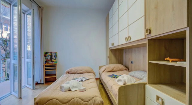 Asia Apartment Laveno Center