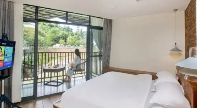 Люкс с 4 комнатами с балконом и с видом на реку Mosu | Hongcun Xiangju · Luxury Designer Vacation Apartment (Huangshan Flagship Store)