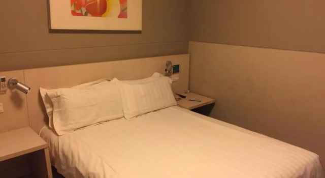 Двухместный номер Business Jinjiang Inn Beijing Pingguoyuan
