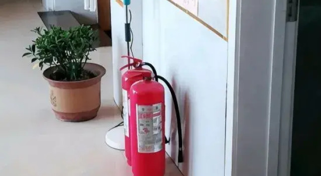 Linyi Zhouba Business Hotel, Забронировать Отель Линьи Шаньдун