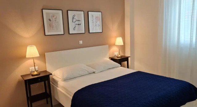 Apartments Iris, Buchen Sie Ferienwohnung Hotels in Gespanschaft Split-Dalmatien mit Pool, Schwimmbad
