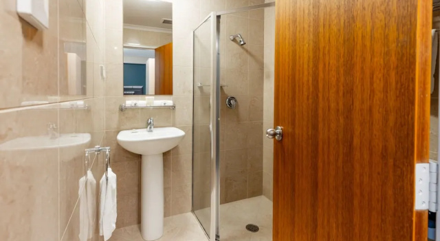 Трёхместный номер Standard Hotel Coronation