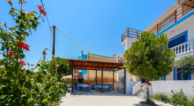 George Apartments Stegna