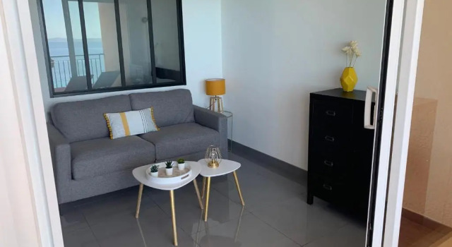 Superbe appartement T2 Vue magnifique Sanguinaires à 50m de la plage, Rezerwuj Apartament Hotele w Korsyka z parkingiem, Parking