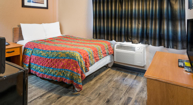 Knights Inn Grand Rapids