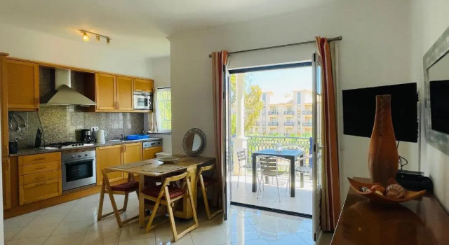 Oura CIP, Boek Hotel Oura Albufeira