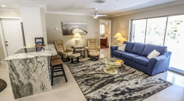 7965 Estero - Paradise Point