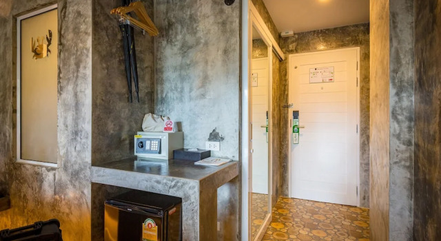 Двухместный номер Deluxe с балконом Maneetel Krabi Beachfront-SHA Plus