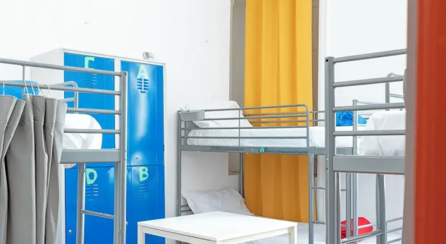 Кровать в общем номере (женский номер) с балконом A Casa di Amici