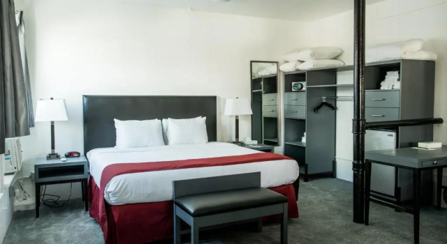 Люкс American Hotel