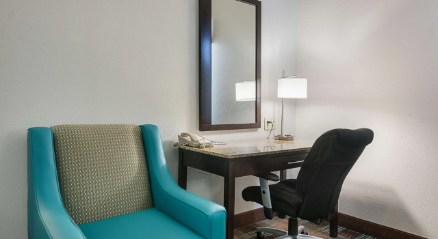 Четырёхместный номер Standard Best Western Plus Deridder Inn & Suites