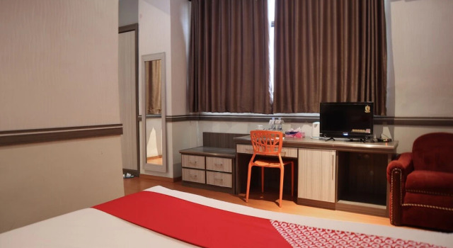 Mona Plaza Hotel, Rezerwuj Hotel Pekanbaru Sumatra