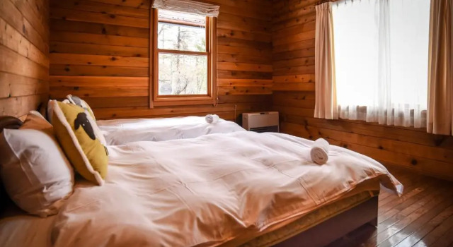 Woodpecker Chalet