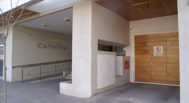 Edificio Catalina, Book Hotel Hoteller i La Pampa med parkering, Parkering