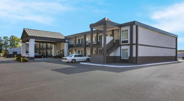 Rodeway Inn, Buchen Sie Hotel Commerce Georgia