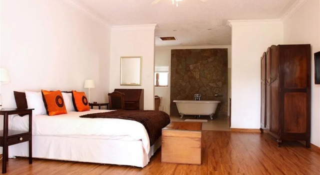 Thorn Tree Lodge