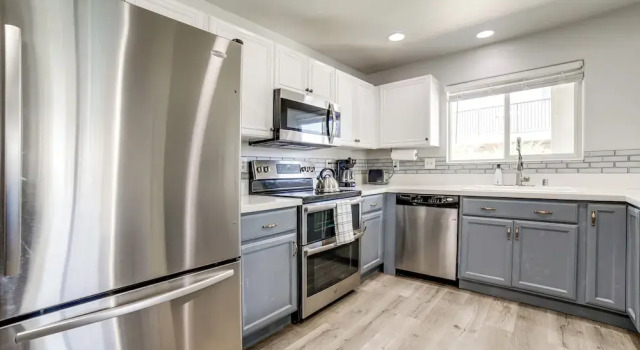 Апартаменты 3 Mi to Dtwn: Gated Condo w/ Patio in Reno!
