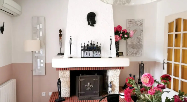 House With 2 Bedrooms in La Londe-les-maures, With Enclosed Garden and, Забронировать Дом для отпуска Виллы Ла-Лонд-ле-Мор, рядом с Plage de l'Argentière, Вилла