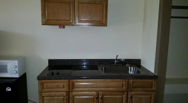 Студия Deluxe Americourt Extended Stays
