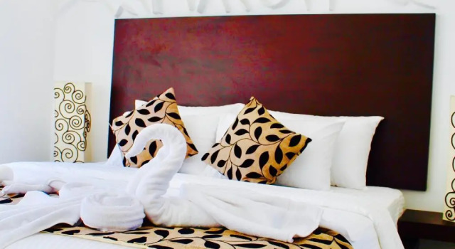 Люкс 8 Plus Motels