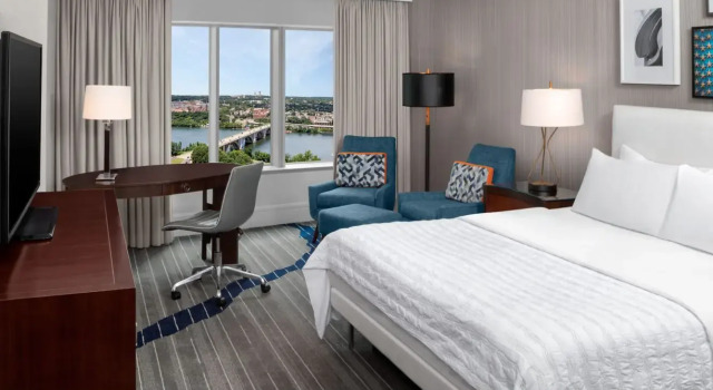 Двухместный номер Superior с видом на реку Le Meridien Arlington