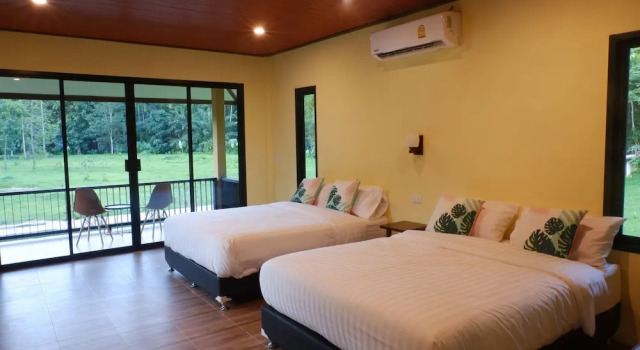 Семейное бунгало с балконом The Bliss Khao Sok Boutique Lodge