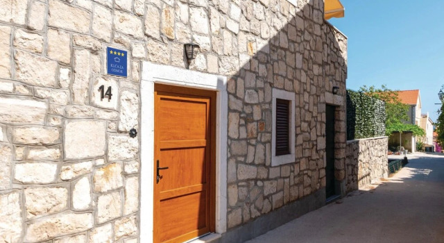 Stunning Home in Orebic With Wifi and 2 Bedrooms