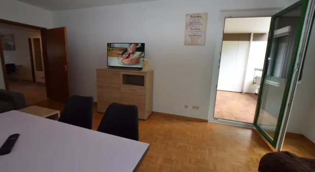 AB Apartment 83