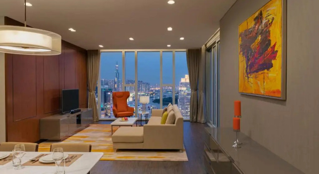 Апартаменты Grand с 3 комнатами Sedona Suites Ho Chi Minh City