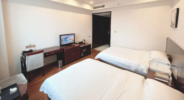 Двухместный номер Business Chengdu Joyhub Cheer Hotel