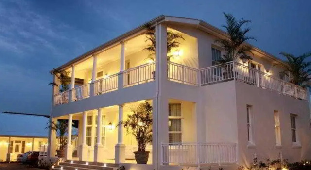 Quarters Hotel Avondale Road, Забронировать Отель Морнингсайд Дурбан, рядом с Музей Килли Кэмпбелл