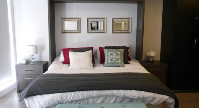 Newly Designed 1BR Condo, Varaa Hotelli Toronto 