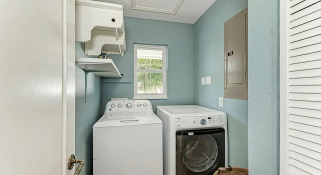 Dolphin Tales - 836 S Bay, Забронировать Отель Холмс-Бич Sarasota Area