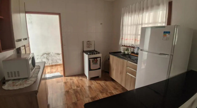 Praia a 300mt, WiFi, Garagem - Fonseca House Massaguaçu, Забронировать Отель Отели Карагуататуба с парковкой, рядом с Пляж Массагуасу, Парковка