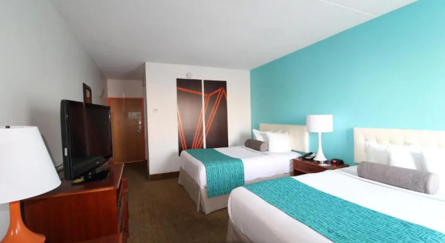Номер Deluxe Howard Johnson by Wyndham Evansville East