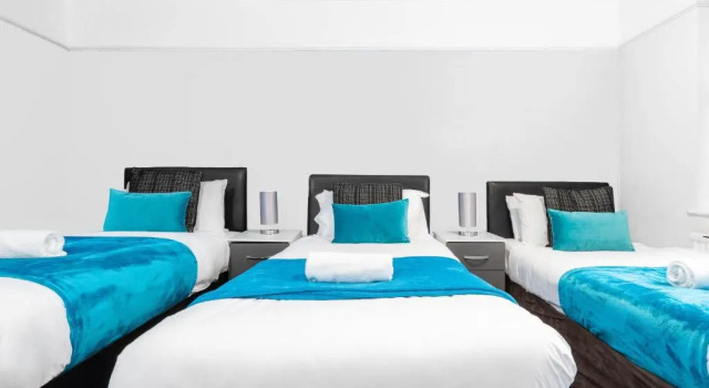 HAUS Detached Five Bed House - Off-street Parking - 11 Guests - Garden -WIFI - Smart TV-TOP RATED, Varaa Hotelli Birmingham West Midlands