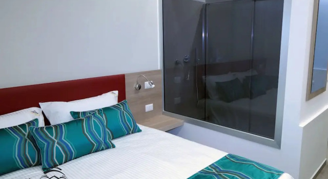 Regina Margherita Suite, Buchen Sie Hotel Lungomare Caracciolo Neapel