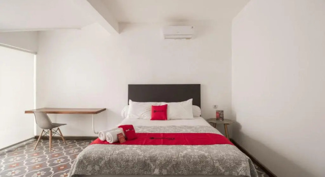 RedDoorz Plus @ Demangan Gejayan, Rezervovat Hotel 3hvězdičkové hotely v Yogyakarta Province, 3*