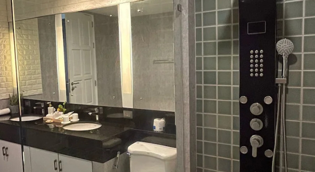 Номер Premium Дуплекс с 3 комнатами с балконом Benviar Tonson Residence
