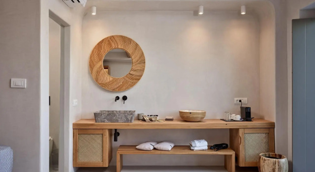 IONIC Suites