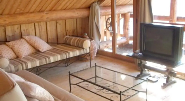Chalet with 3 Bedrooms in la Bresse, with Wonderful Mountain View, Enclosed Garden And Wifi - 10 Km From the Slopes, Забронировать Шале Отели Вогезы с парковкой, Парковка