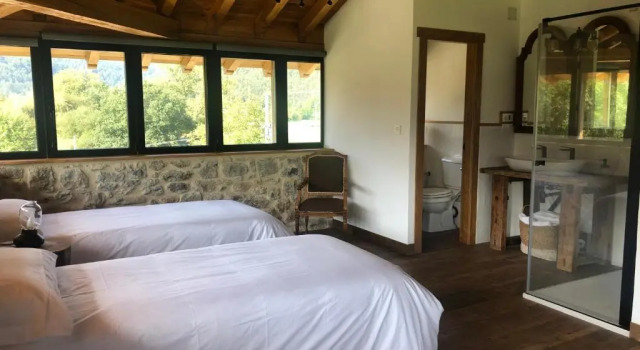 Casa rural Alvarado, Забронировать Отель Отели Секадура с парковкой, Парковка
