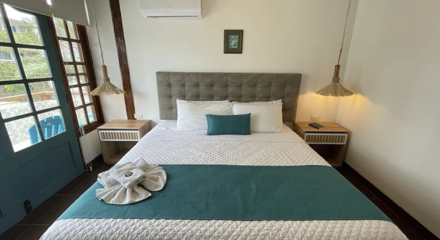 Четырёхместный номер Standard с балконом Hosteria Punta Blanca