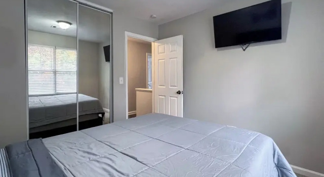 Charming 3 Bedroom Home in Clayton County, Забронировать Дом для отпуска Виллы Колледж-Парк, Вилла