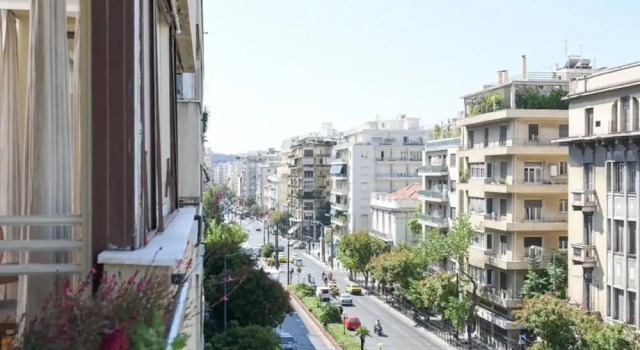 Classy Apartment in the Heart of Athens, Забронировать Апартаменты/квартира Отели Афины с парковкой, рядом с Театр Каролос Коун "Театрон технис", Парковка