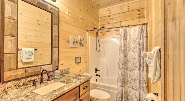 Коттедж Coosawattee River Resort Cabin w/ Private Hot Tub!