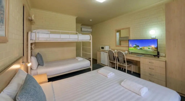 Семейный номер Standard Junee Motor Inn