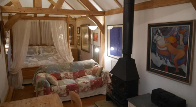 Wayside Cottage, Забронировать Дом для отпуска Отели Брокенхёрст с парковкой, Парковка