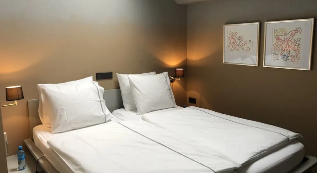 Suite Cato, Rezervovat Hotel Hotely v Zuid-Holland s parkováním, Parkování